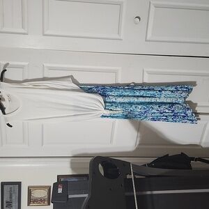 Tank top & maxi skirt